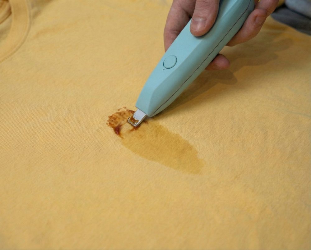 Removing ketchup stain